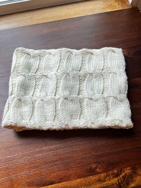 L.L. Bean Cable Knit Infinity Scarf Cream Chunky Knit